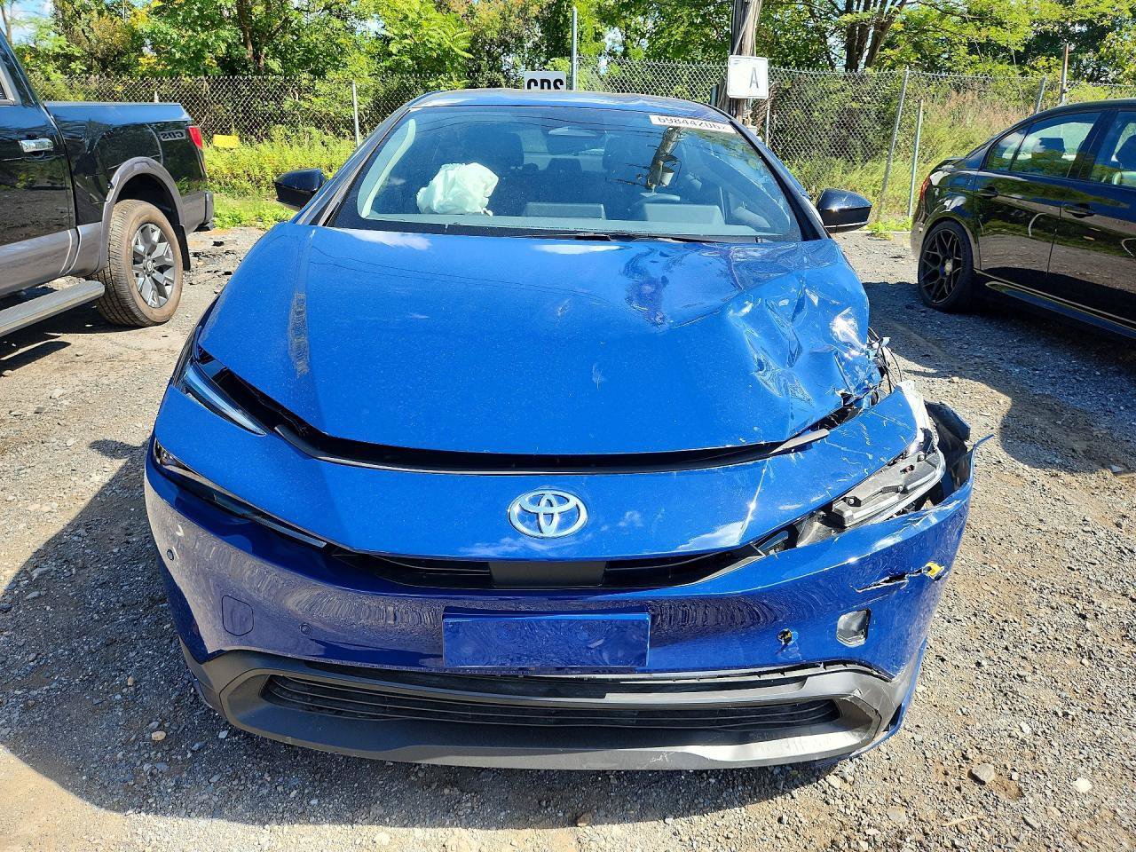 Used 2026 Toyota Prius LE FWD image 2