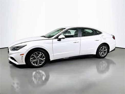 Used 2021 Hyundai Sonata SEL image 3