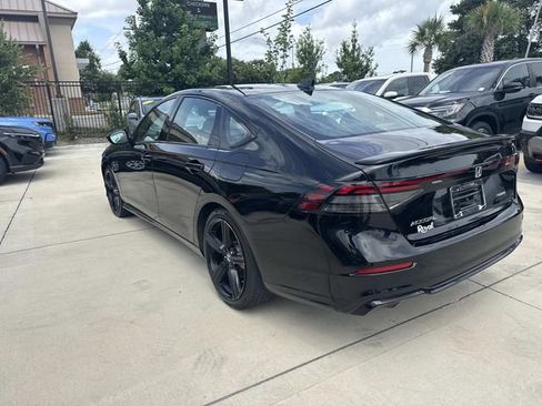 Used 2023 Honda Accord Sport image 5