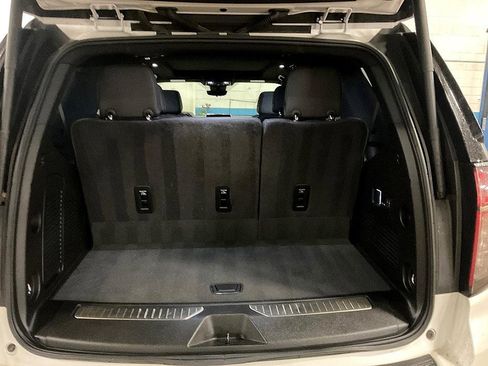 Used 2024 Chevrolet Tahoe High Country image 16