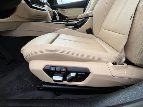 Used 2017 BMW 320i Sedan image 10