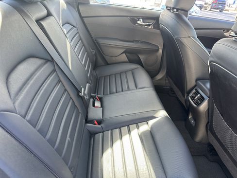 Used 2023 Kia Forte GT-Line w/ GT-Line Premium Package image 14