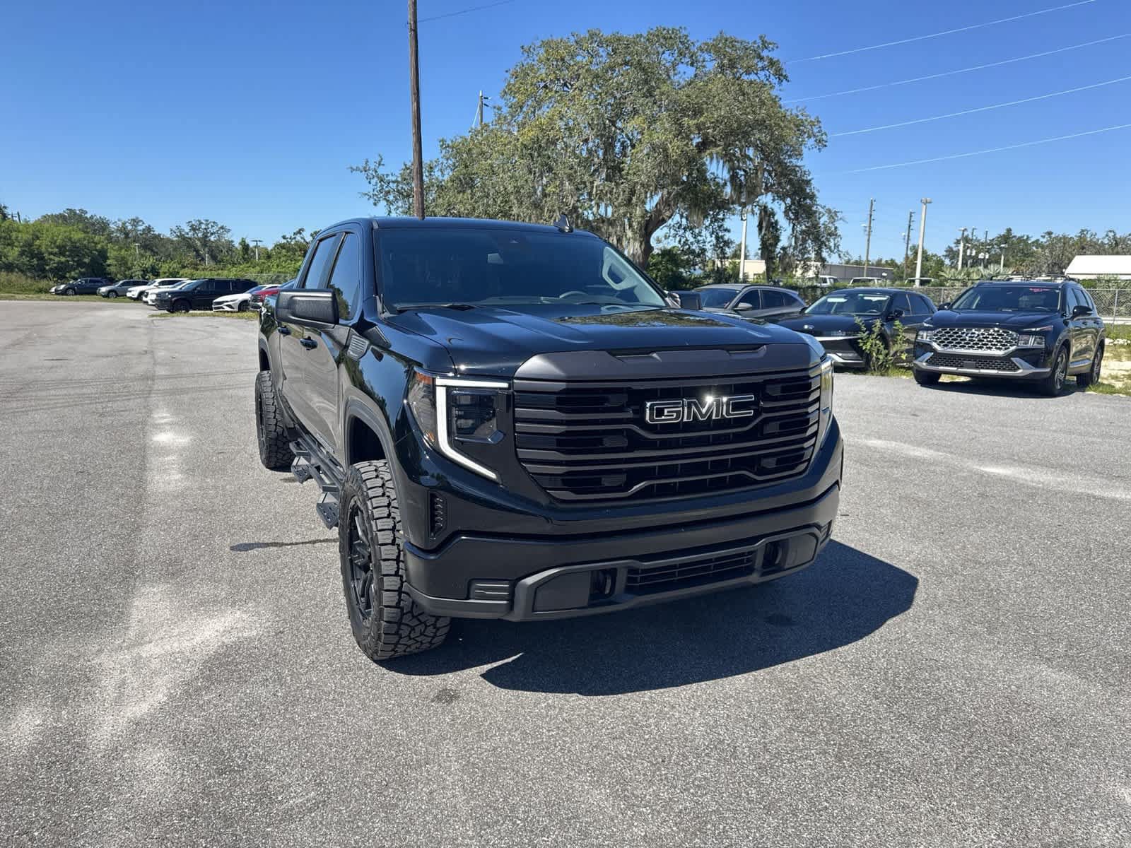 Used 2022 GMC Sierra 1500 Pro w/ Convenience Package AWD/4WD image 16