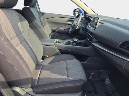 New 2026 Nissan Rogue SV AWD/4WD image 10
