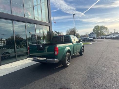 Used 2005 Nissan Frontier SE RWD image 3