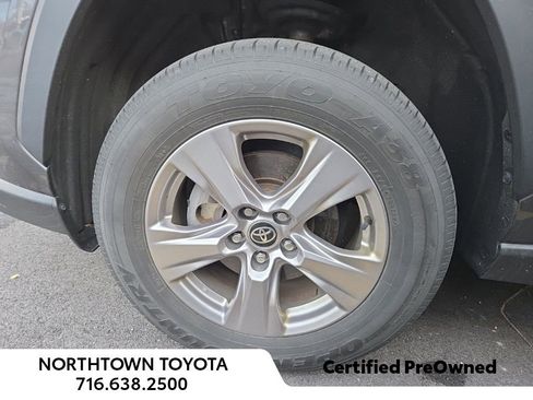 Used 2023 Toyota RAV4 XLE image 11
