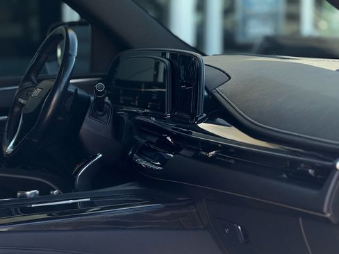 Used 2021 Cadillac Escalade Sport image 13