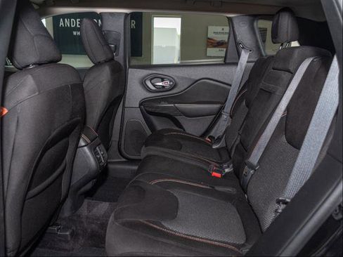 Used 2017 Jeep Cherokee 75th Anniversary AWD/4WD image 18