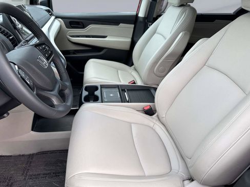 Certified 2025 Honda Odyssey EX-L image 23
