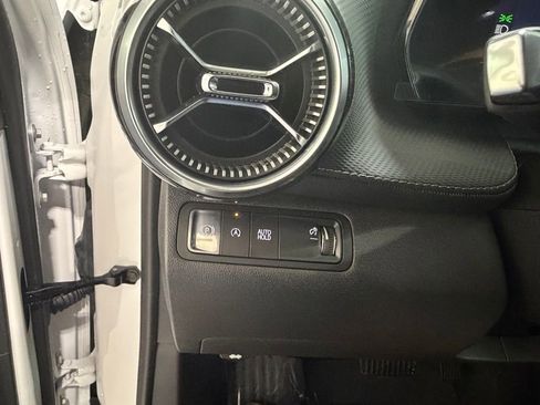 Used 2026 Chevrolet Equinox LT w/ Safety and Technology Package FWD image 17