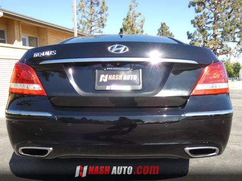 Used 2013 Hyundai Equus Signature RWD image 10