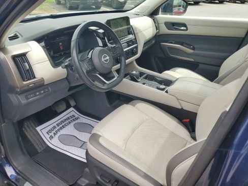 Used 2022 Nissan Pathfinder Platinum w/ Cargo Package AWD/4WD image 26