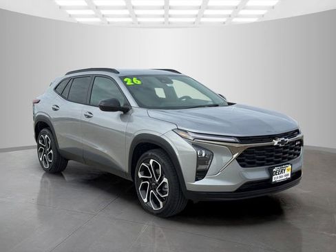 New 2026 Chevrolet Trax RS w/ Driver Confidence Package image 2