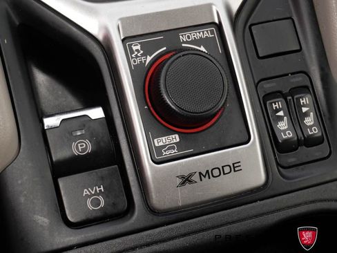 Used 2020 Subaru Forester Premium image 39