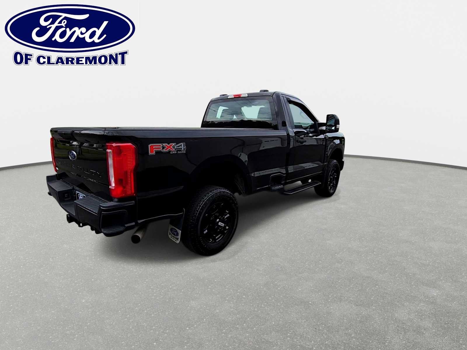 Used 2026 Ford F350 XL w/ STX Appearance Package AWD/4WD image 8