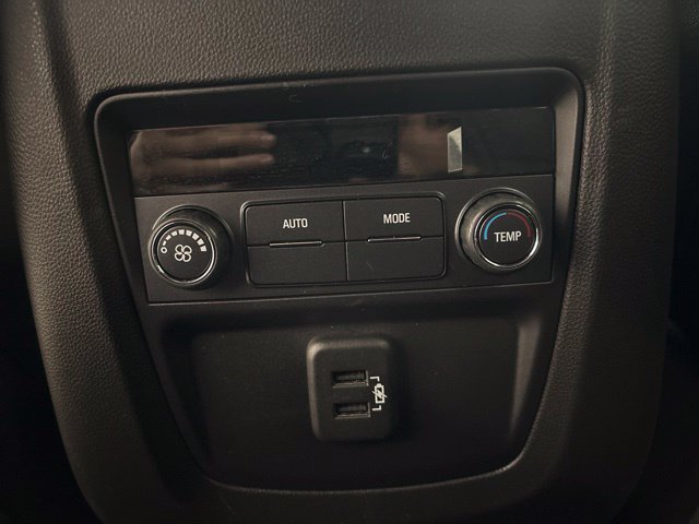 Used 2023 Buick Enclave Essence FWD image 28