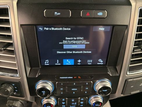 Used 2016 Ford F150 Platinum w/ Equipment Group 701A Luxury AWD/4WD image 11