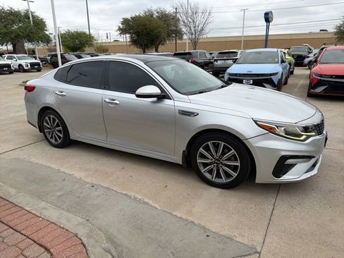 Used 2019 Kia Optima LX w/ LX Premium Package image 4