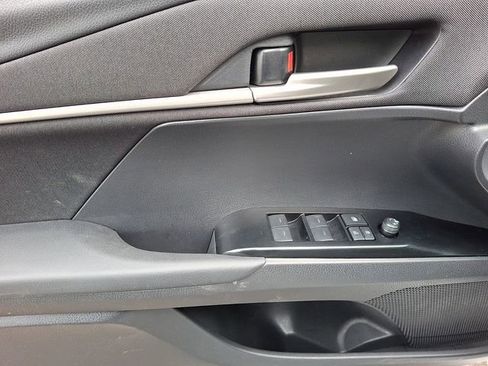 Used 2025 Toyota Camry LE image 15