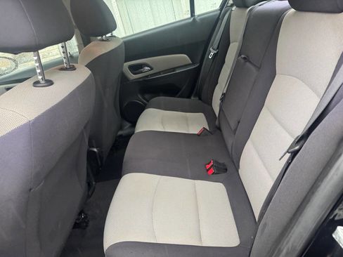 Used 2014 Chevrolet Cruze LS image 11