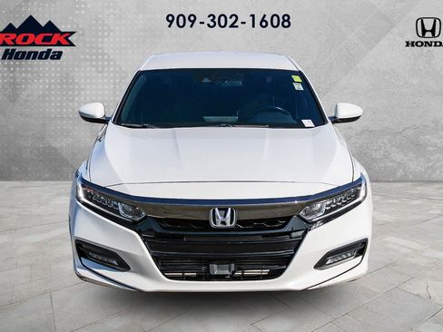 Used 2018 Honda Accord Sport image 2