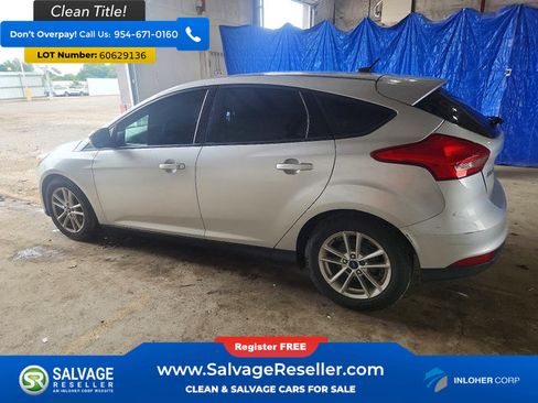 Used 2015 Ford Focus SE FWD image 3