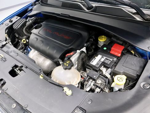 Used 2022 Jeep Compass Limited image 17