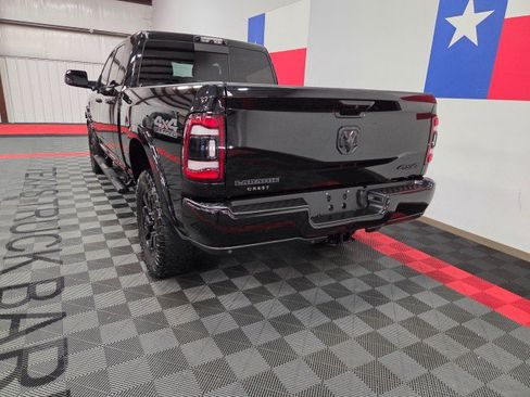 Used 2019 RAM 2500 Laramie w/ Black Appearance Package AWD/4WD image 11