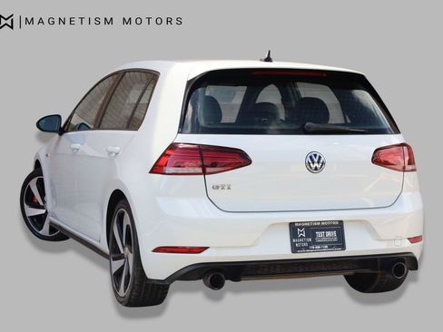 Used 2018 Volkswagen Golf 4-Door FWD image 11