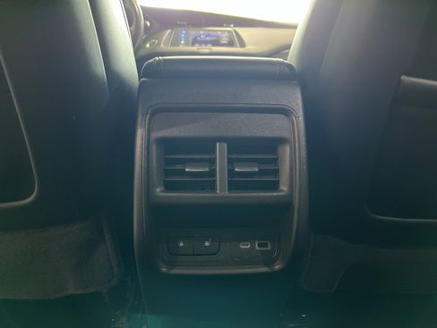 Used 2023 Cadillac XT4 Sport AWD/4WD image 16