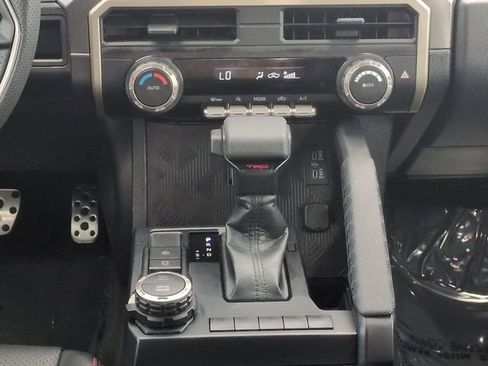 Used 2026 Toyota Tacoma TRD Sport AWD/4WD image 19