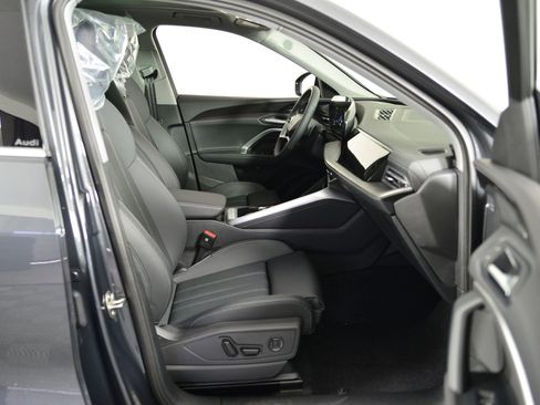 New 2025 Audi Q5 Premium Plus image 18