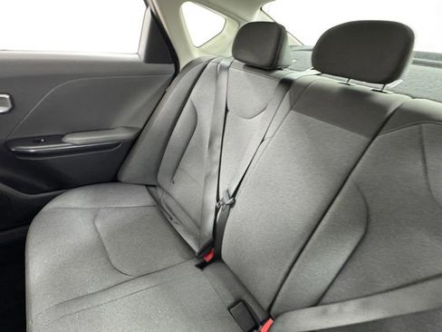Used 2025 Kia K4 FWD image 14