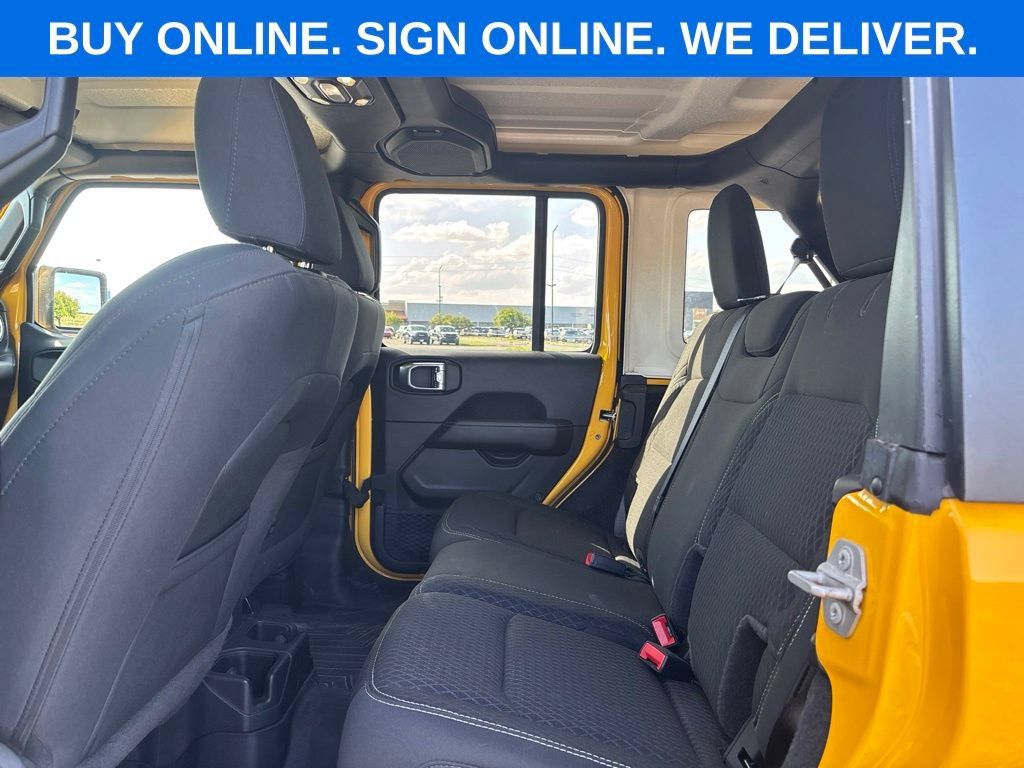 Used 2021 Jeep Wrangler Unlimited Sahara AWD/4WD image 11