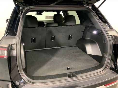 Used 2025 Chevrolet Equinox LT image 4