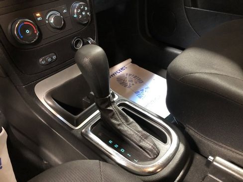 Used 2009 Chevrolet HHR LS image 23