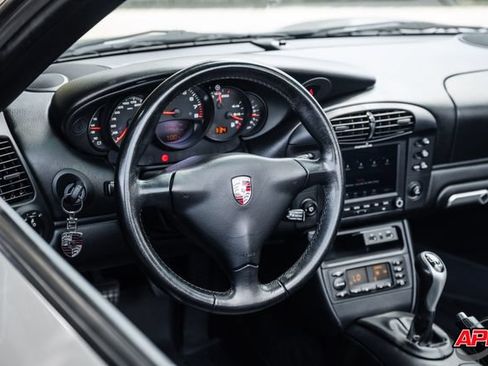 Used 2002 Porsche 911 Cabriolet image 7
