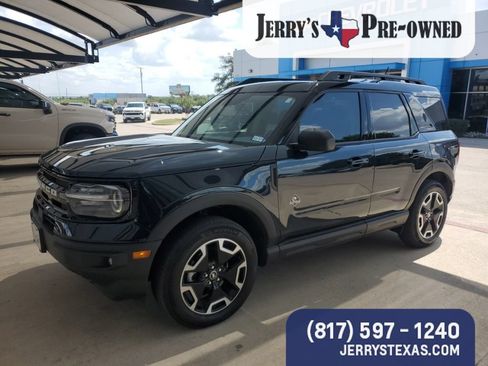 Used 2023 Ford Bronco Sport Outer Banks w/ Tech Package AWD/4WD image 1