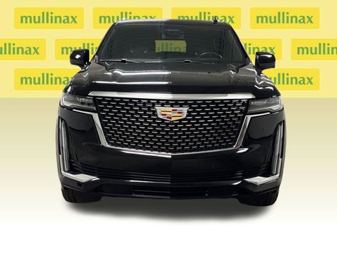 Used 2022 Cadillac Escalade Luxury RWD image 6