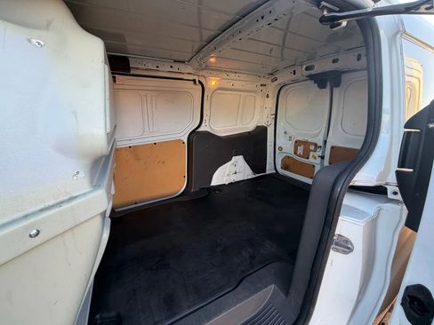 Used 2021 Ford Transit Connect XL image 17