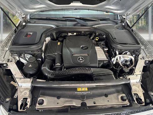 Used 2017 Mercedes-Benz GLC 300 4MATIC image 22