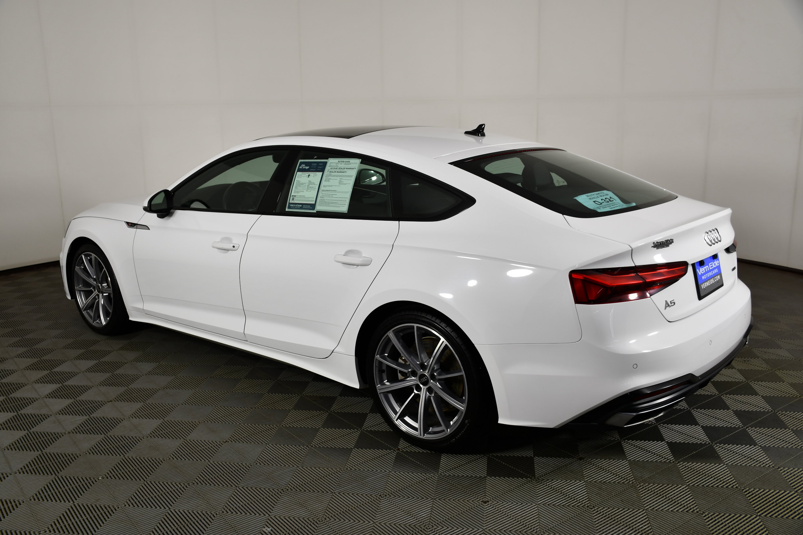 Used 2025 Audi A5 2.0T Premium AWD/4WD image 8