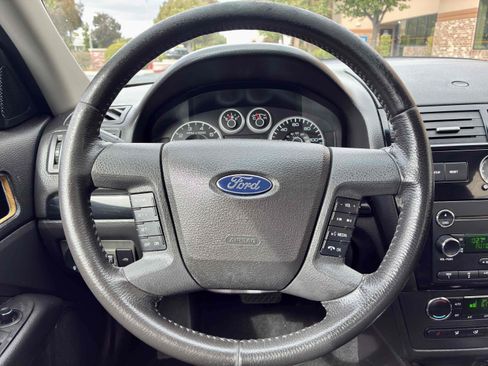 Used 2009 Ford Fusion SEL FWD image 17