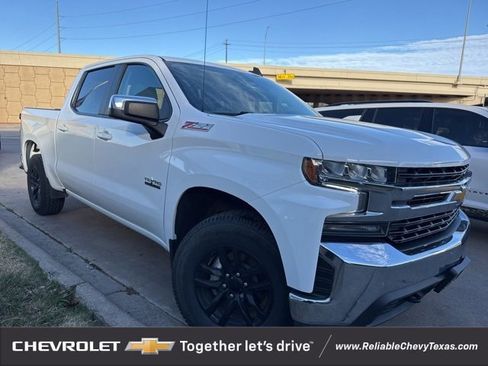 Used 2022 Chevrolet Silverado 1500 LT w/ Z71 Off-Road Package image 1