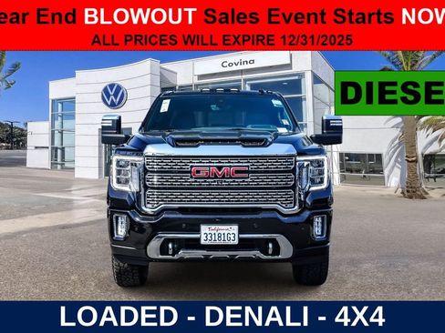 Used 2021 GMC Sierra 2500 Denali w/ Denali Black Diamond Edition image 2