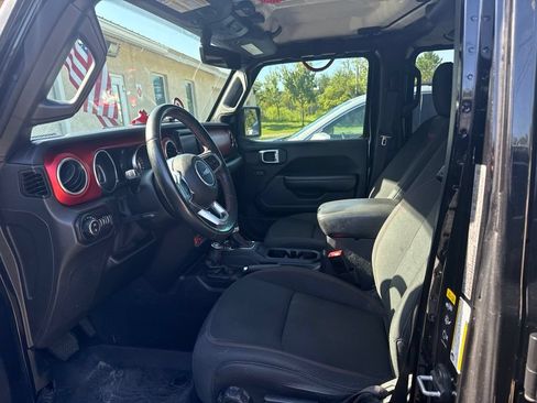 Used 2020 Jeep Gladiator Rubicon AWD/4WD image 9