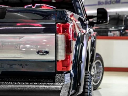 Used 2019 Ford F250 Platinum w/ Platinum Ultimate Package image 52