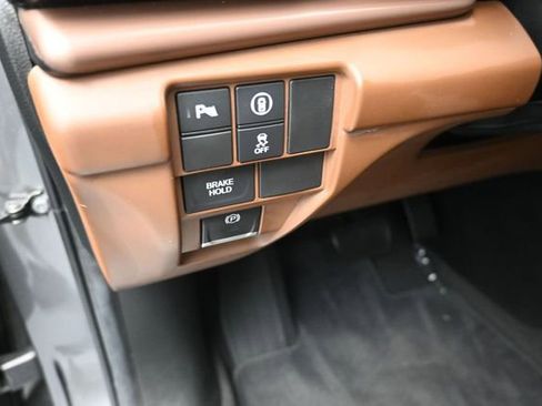 Used 2024 Acura RDX SH-AWD w/ Technology Package image 13
