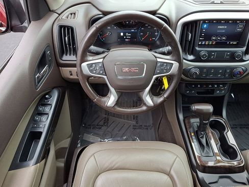 Used 2019 GMC Canyon SLT w/ Driver Alert Package AWD/4WD image 10