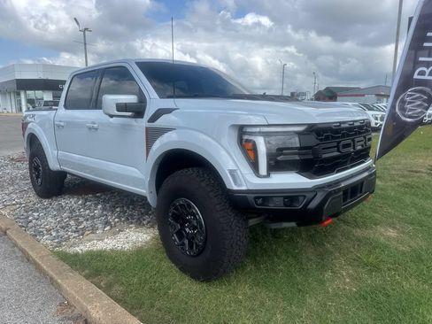 Used 2025 Ford F150 Raptor w/ Equipment Group 803A Raptor R AWD/4WD image 3